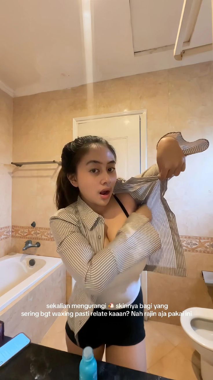 New Indo Viral ABG Jilbab Laura Kebaya Merah Tutorial Wiwik Ulekan Ganas Posisi Atas Trending Global Video Indonesia Terbaru 2025